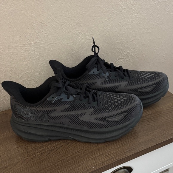Hoka Clifton 9 Men’s Running Shoes Size 11 Wide Black